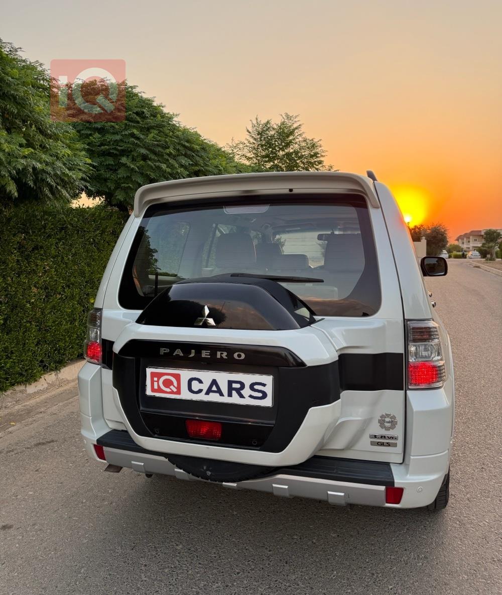 ميتسوبيشي باجيرو